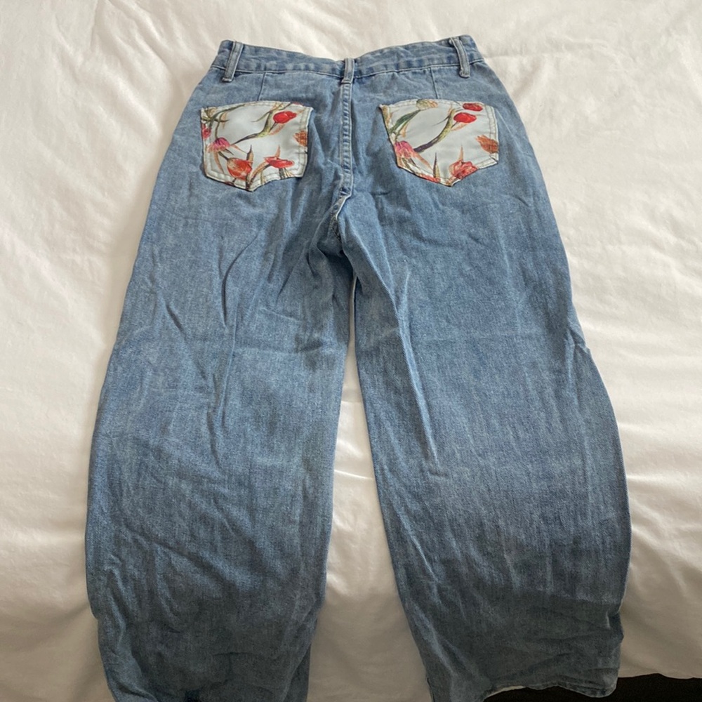 Floral pocket jeans